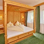 Sonnhof Hotel 4*