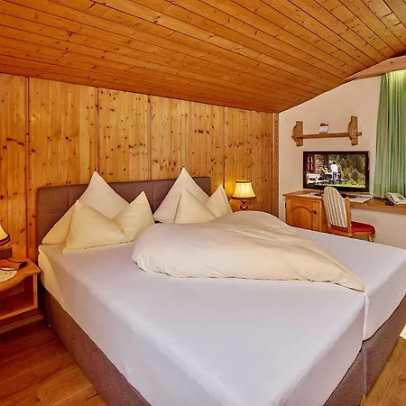 Sonnhof Hotel 4*