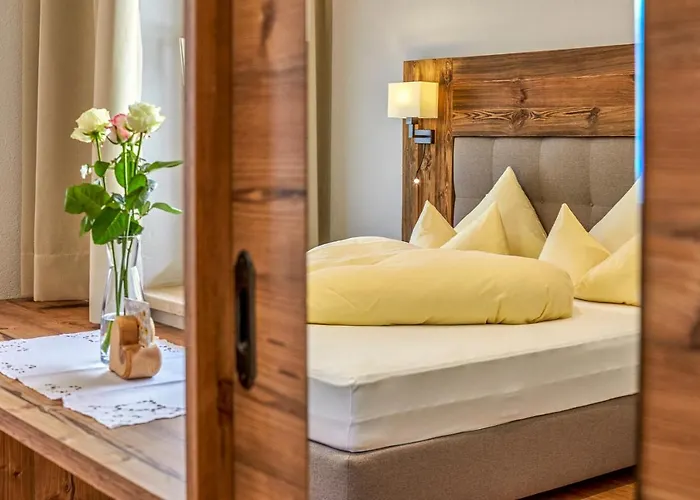 ゾンホフ ノイシュティフト・イム・シュトゥーバイタール